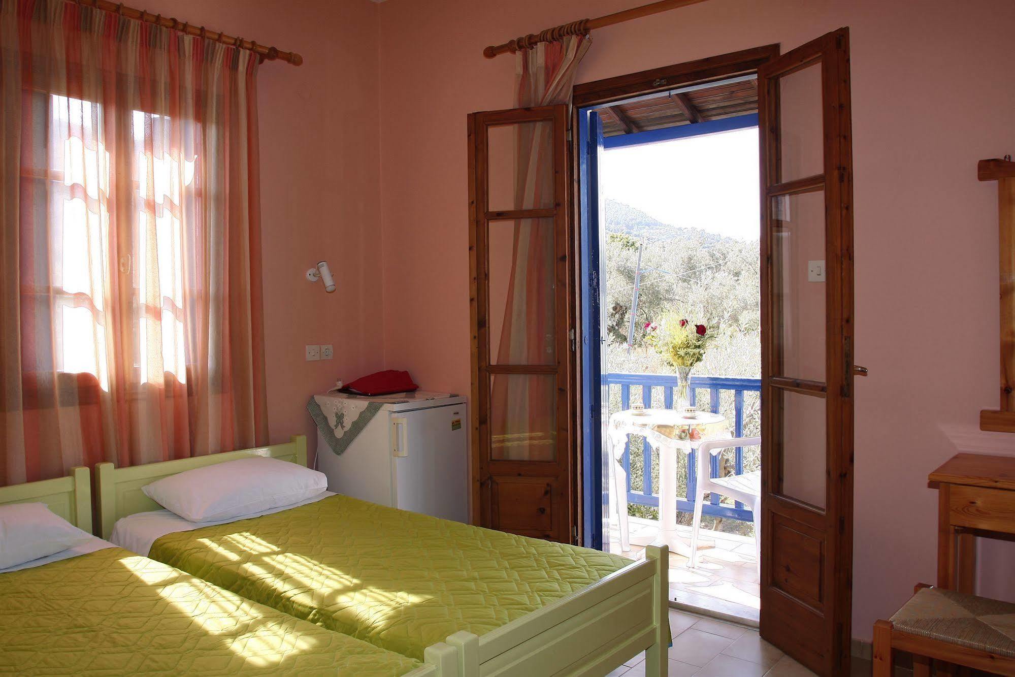 Rastoni Guest House Skopelos Exterior photo
